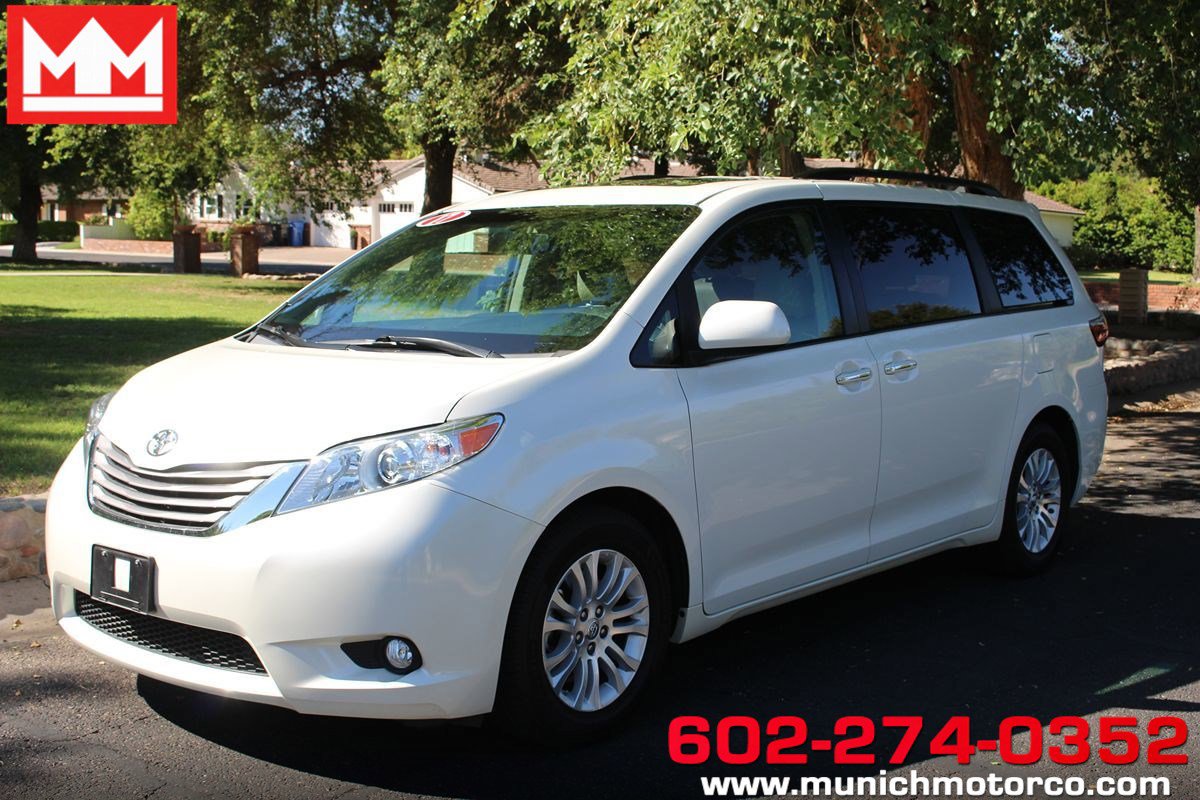 Used 2017 Toyota Sienna XLE Premium