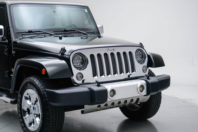Used 2023 Jeep Wrangler Unlimited Sahara w/ LED Lighting Group AWD/4WD image 33