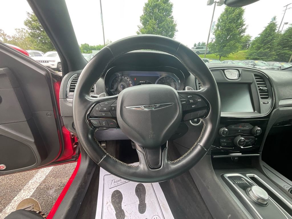 Used 2016 Chrysler 300 S AWD/4WD image 15