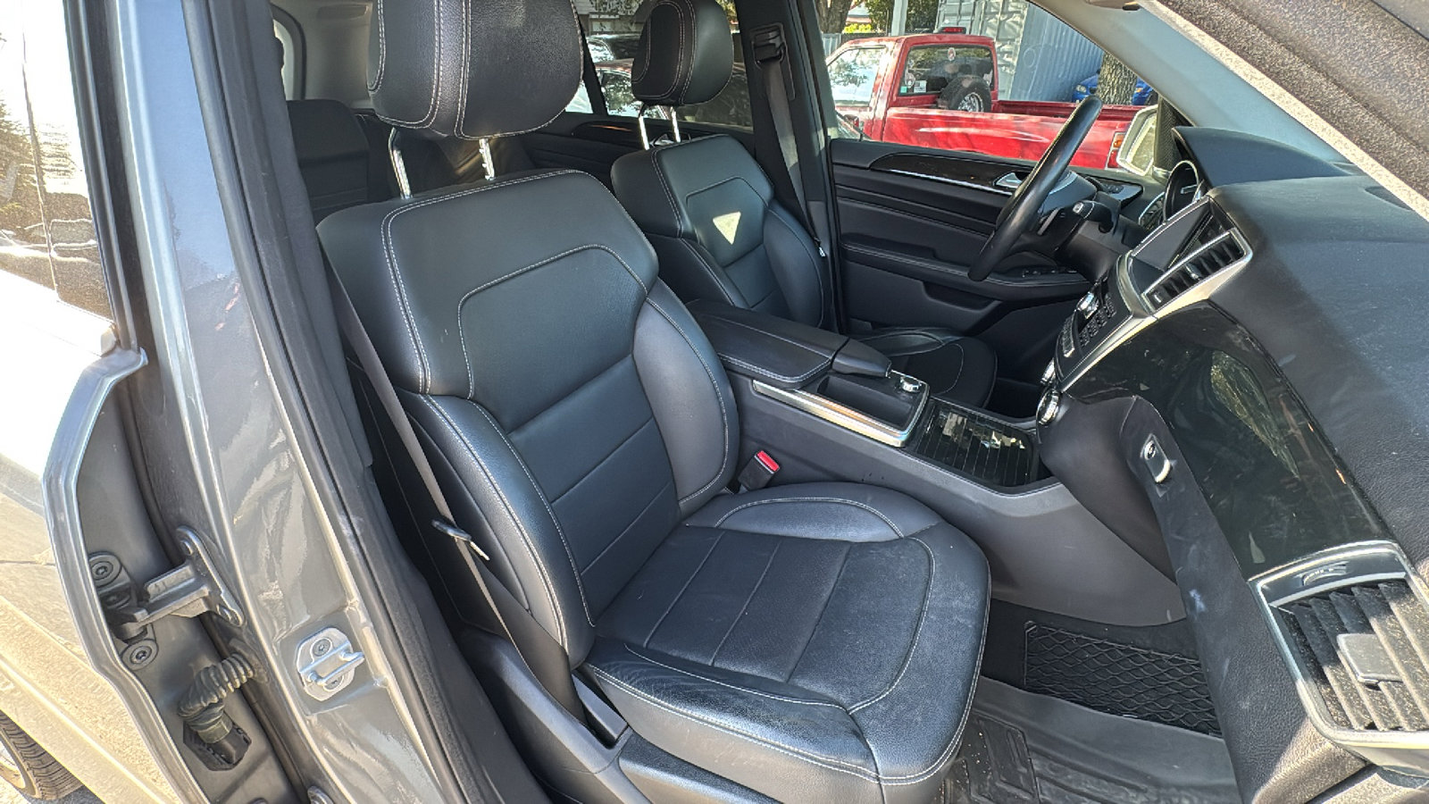 Used 2015 Mercedes-Benz ML 350 4MATIC image 31