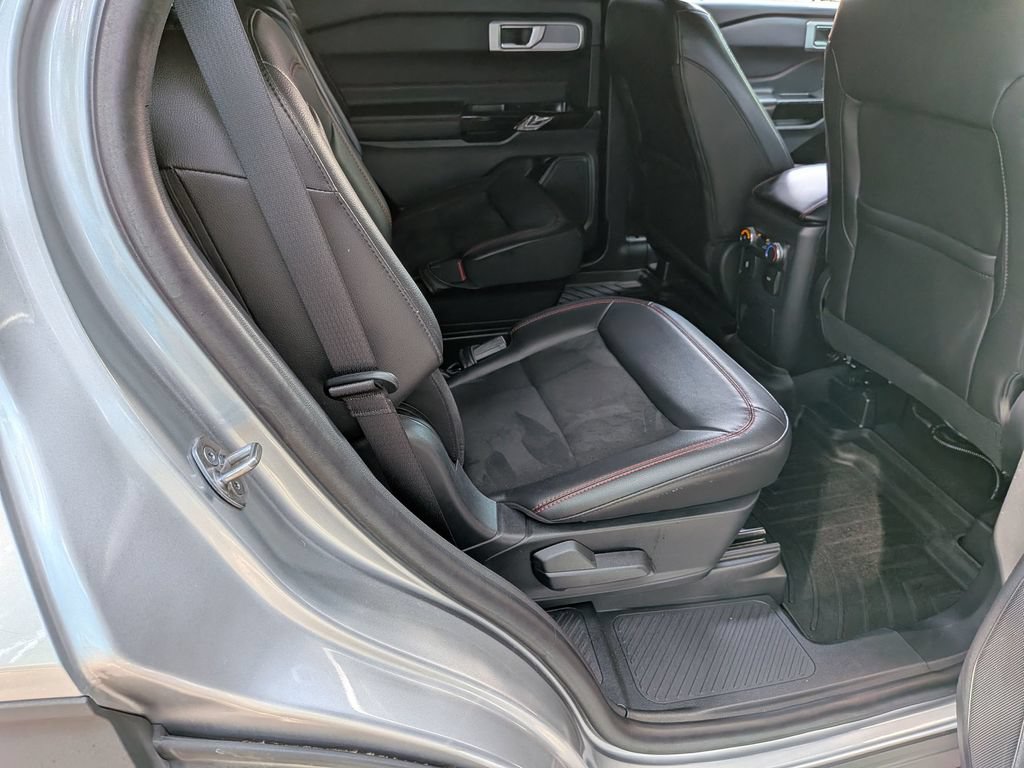 Used 2022 Ford Explorer ST-Line RWD image 30