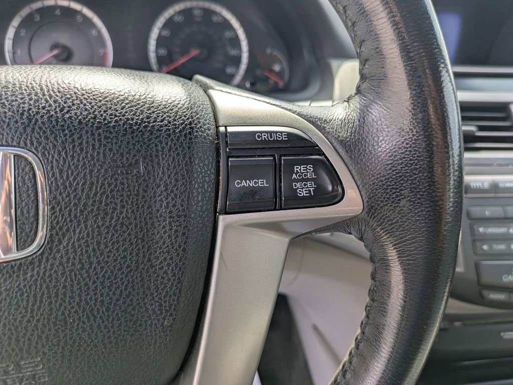 Used 2010 Honda Accord EX-L image 17