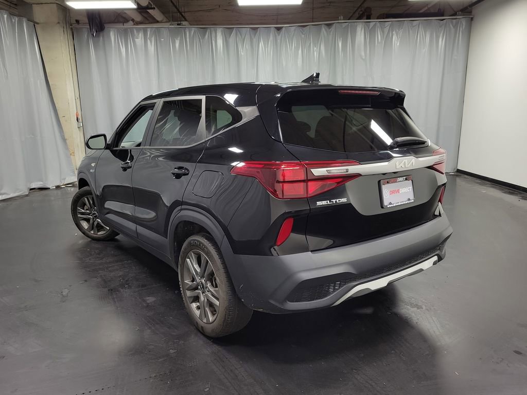 Used 2022 Kia Seltos LX AWD/4WD image 6