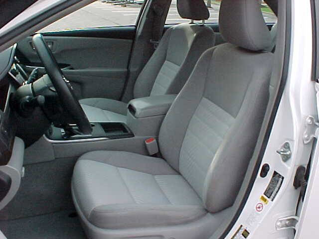 Used 2016 Toyota Camry LE image 17