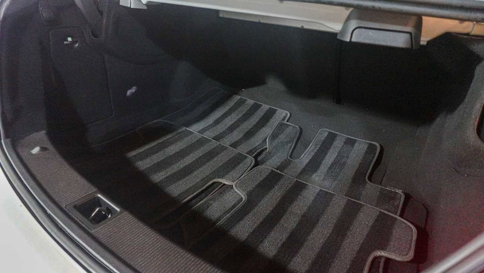 Used 2015 Mercedes-Benz C 250 Coupe image 43