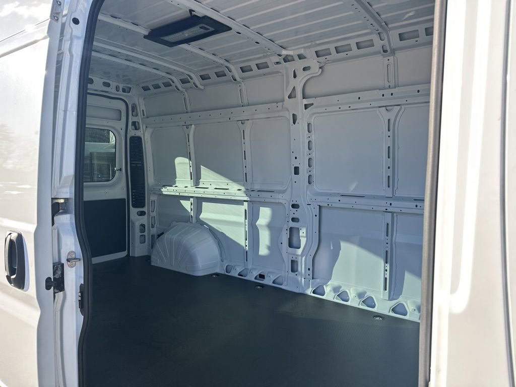 New 2026 RAM ProMaster 2500 w/ Safety Group FWD image 28