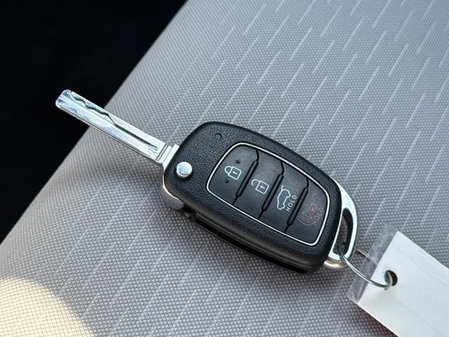 Used 2019 Hyundai Tucson SE w/ Cargo Package image 29