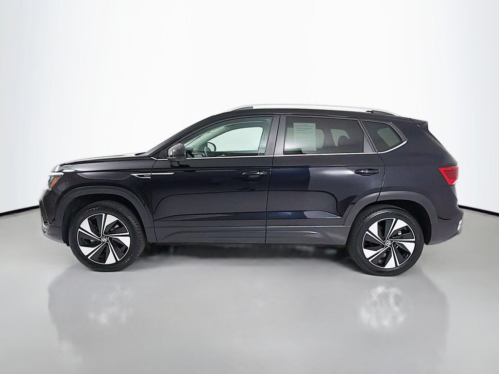 Certified 2023 Volkswagen Taos SE AWD/4WD image 4