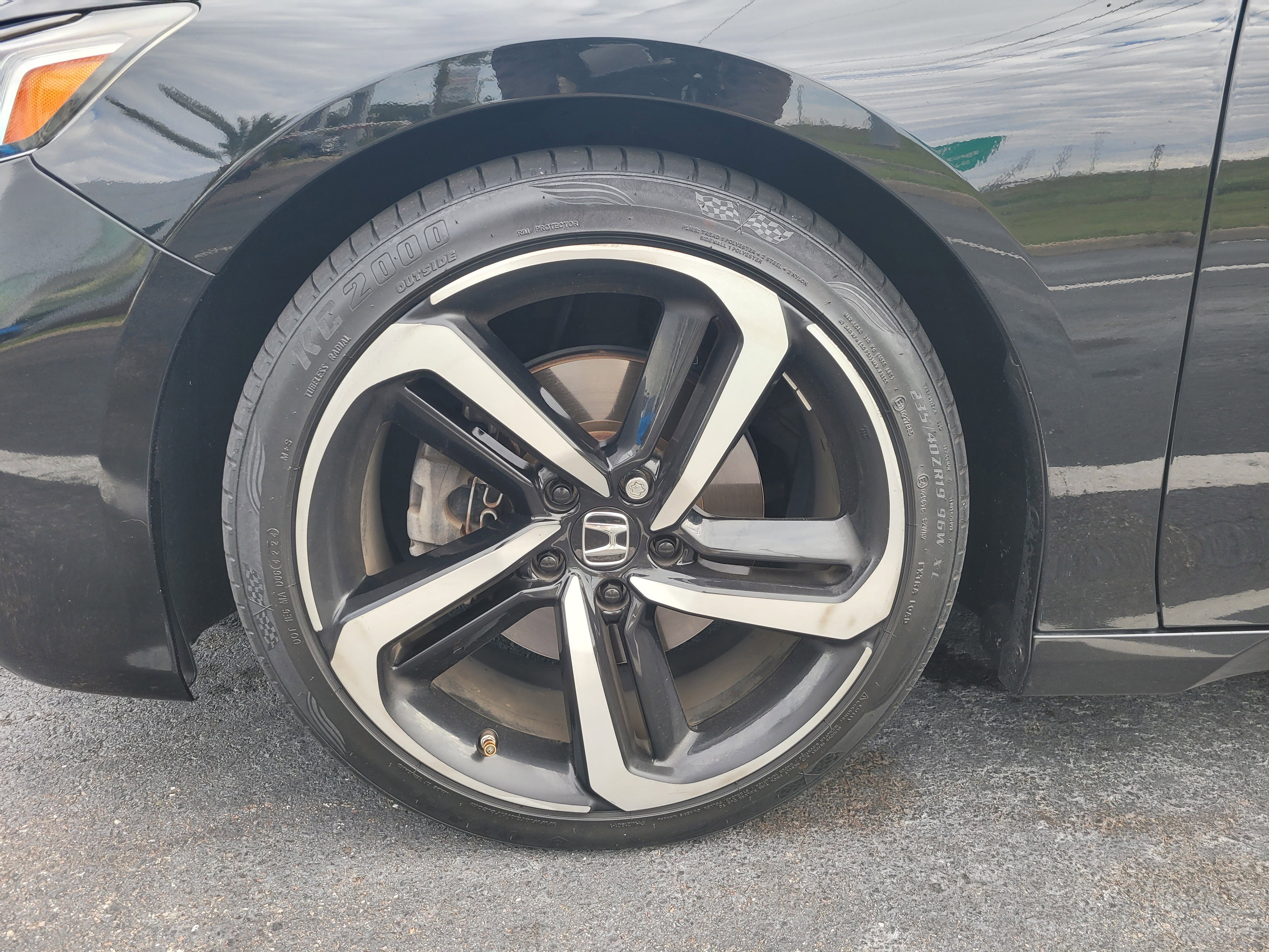 Used 2020 Honda Accord Sport image 9