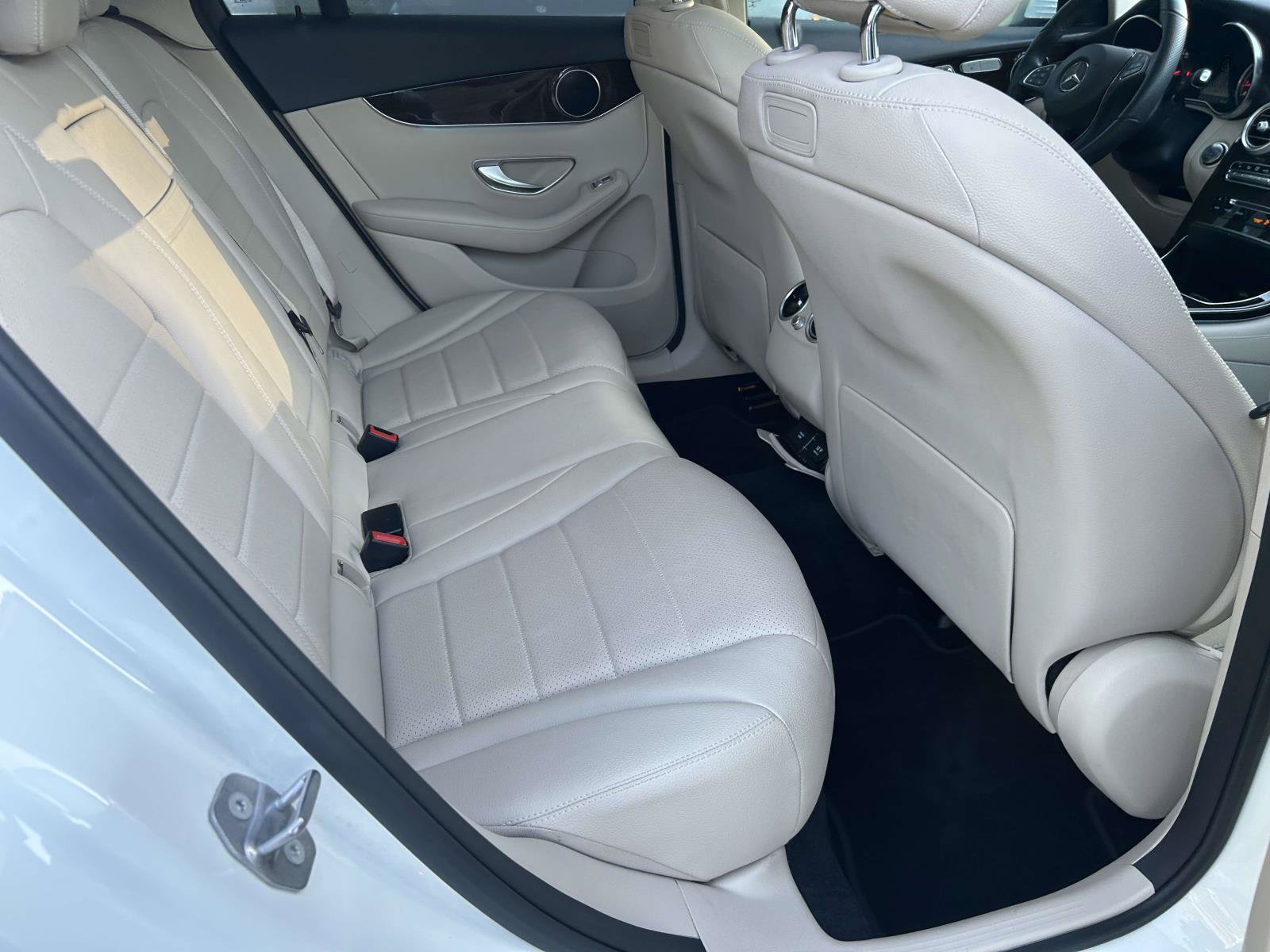 Used 2019 Mercedes-Benz GLC 300 image 44