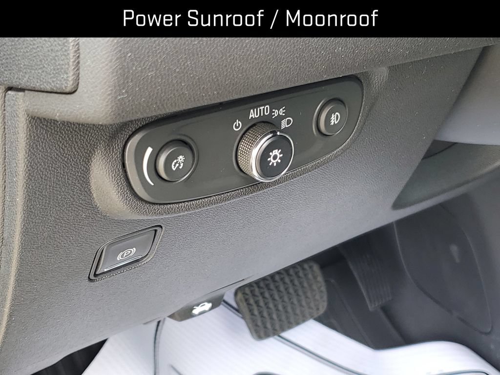 Certified 2024 GMC Terrain SLT w/ LPO, Floor Liner Package FWD image 11