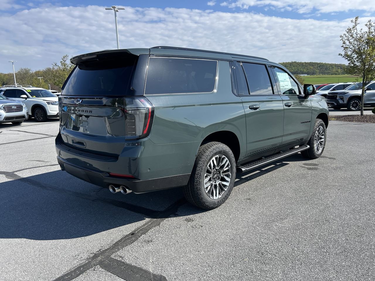 New 2026 Chevrolet Suburban Z71 w/ Comfort Package AWD/4WD image 7