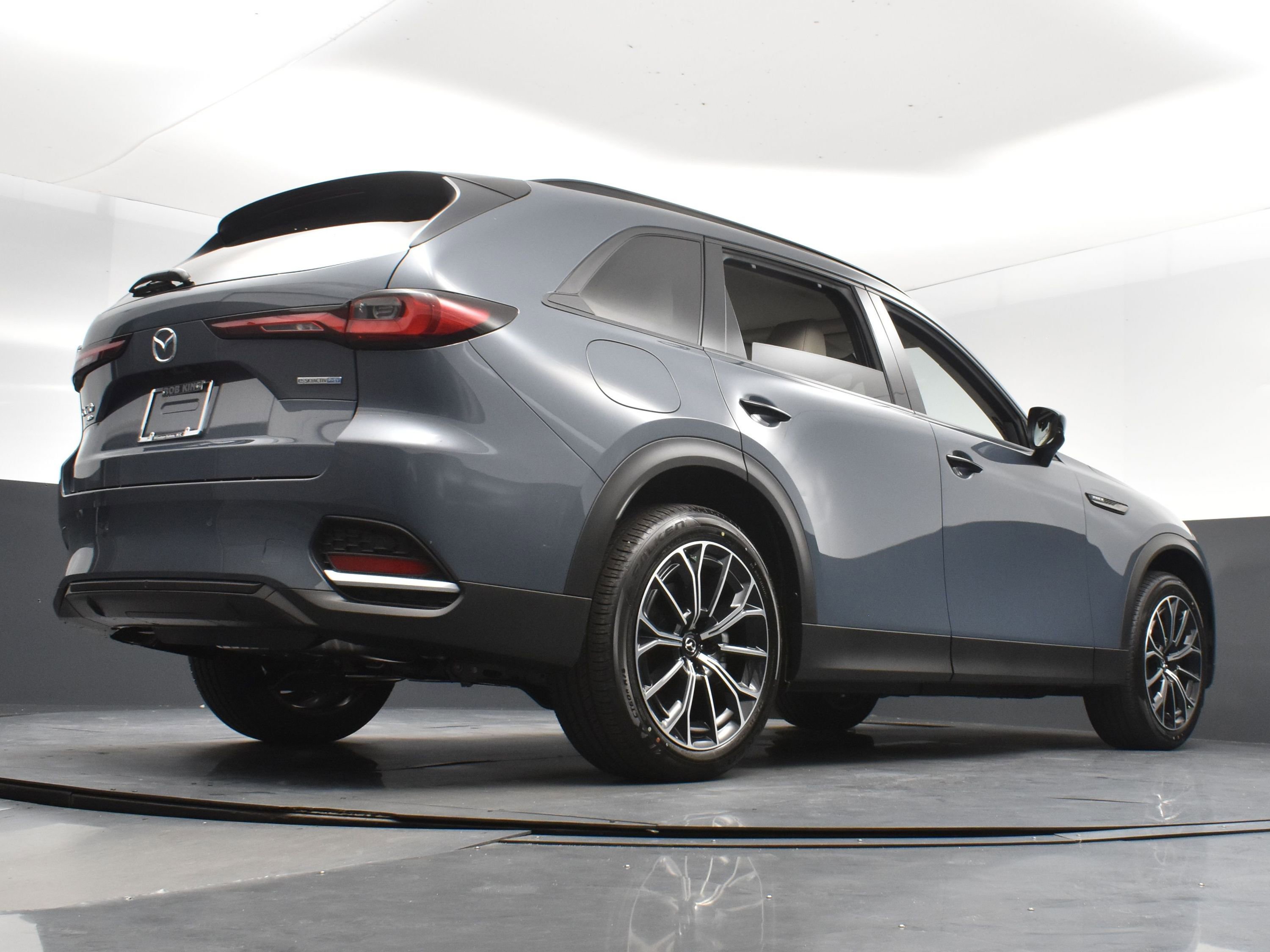 New 2025 MAZDA CX-70 Plug-In Hybrid w/ Premium Pkg image 14