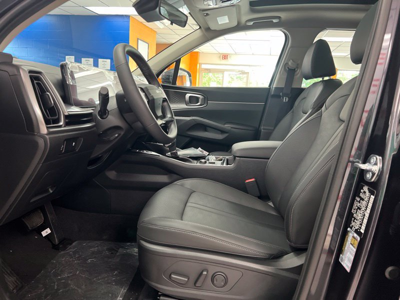 New 2026 Kia Sorento S w/ S Panoramic Sunroof Package FWD image 17