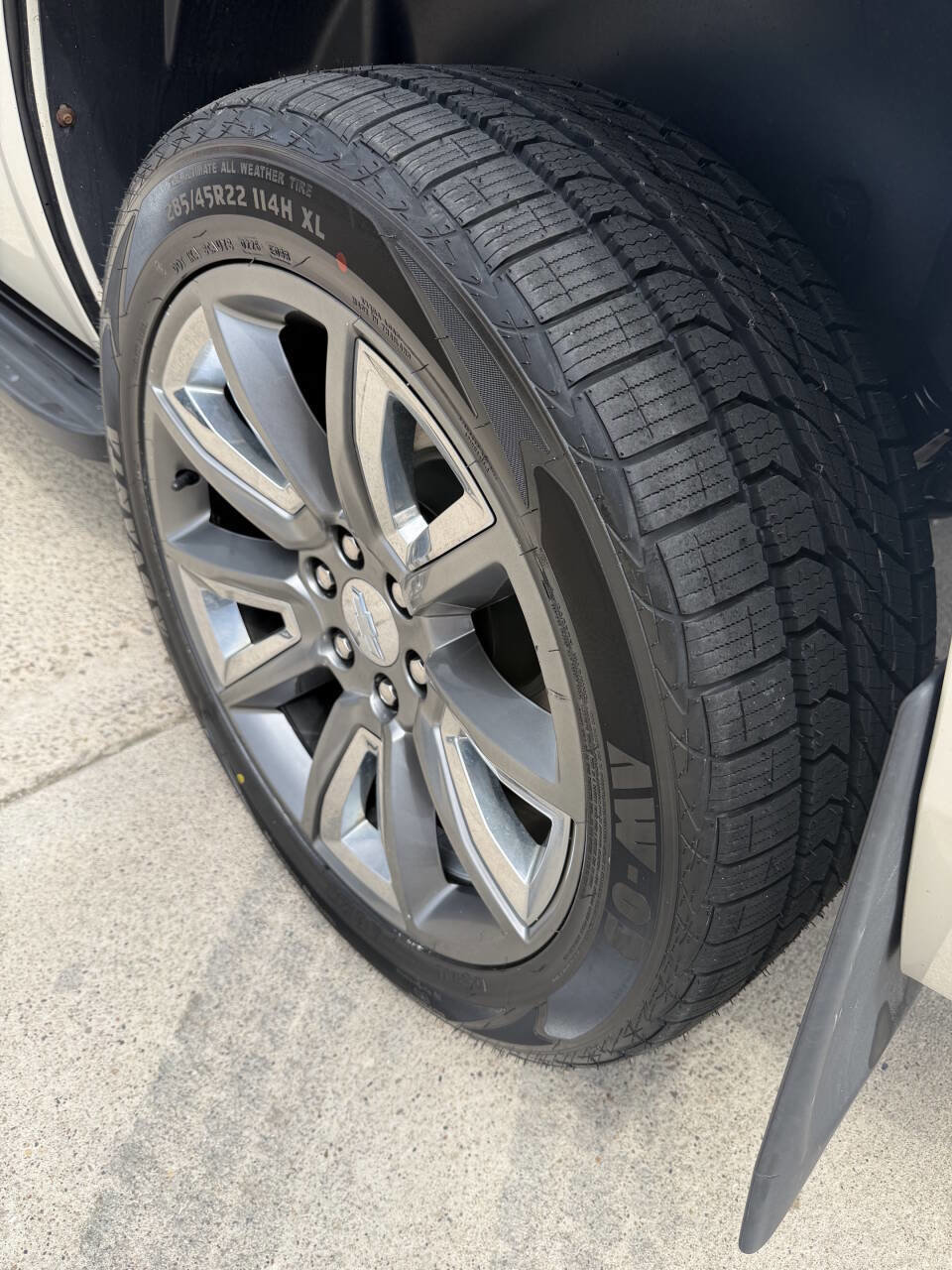 Used 2011 Chevrolet Tahoe LTZ image 4