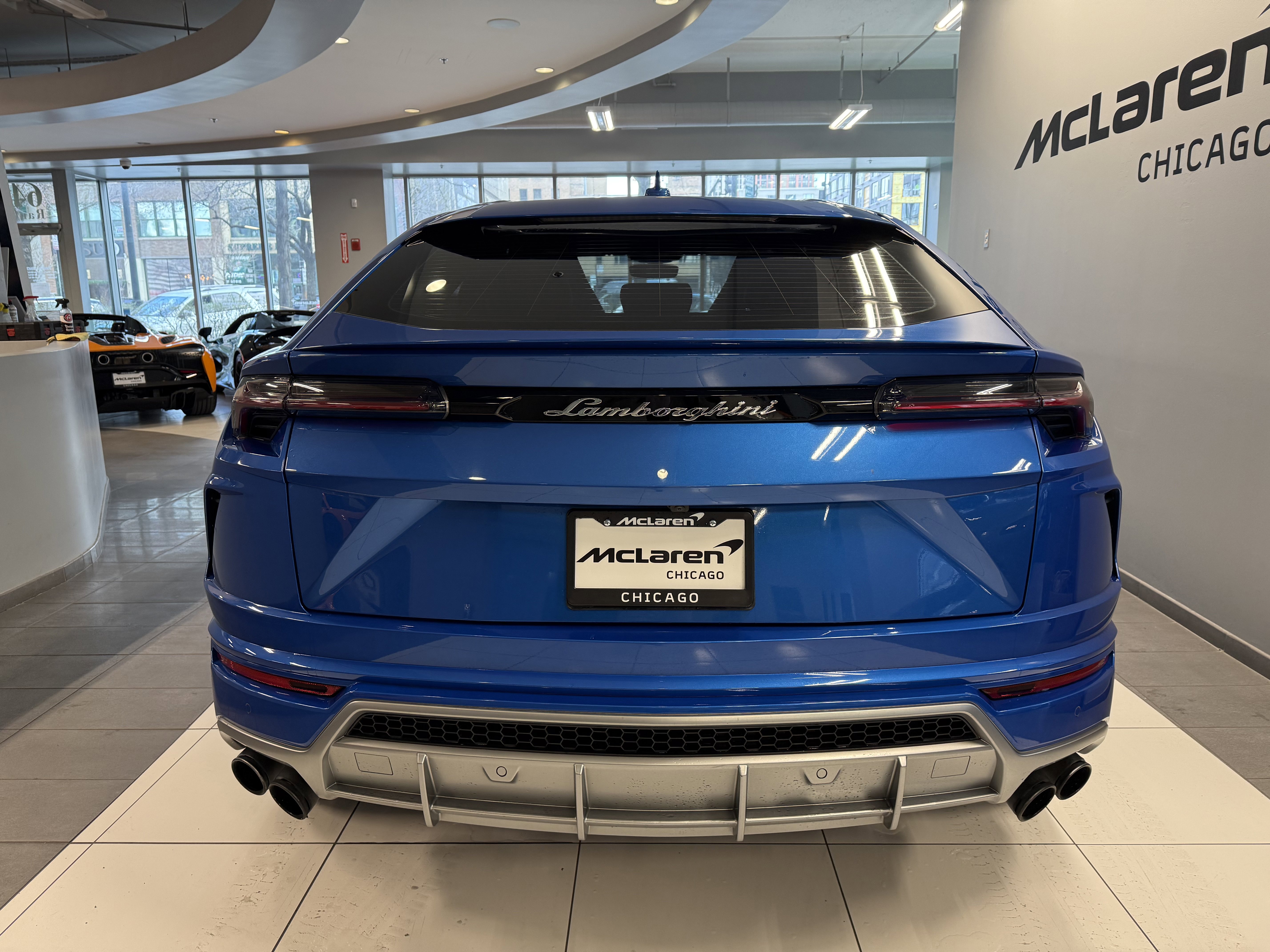Used 2020 Lamborghini Urus image 3