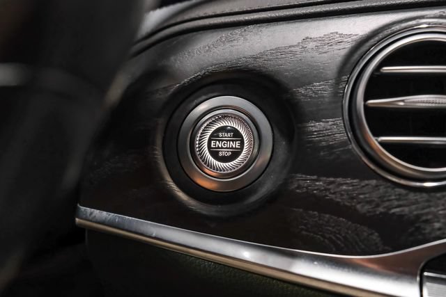 Used 2018 Mercedes-Benz S 560 4MATIC Sedan image 24
