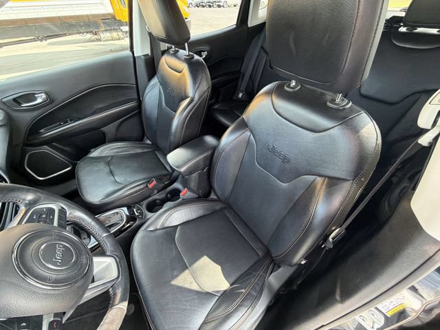 Used 2020 Jeep Compass Limited AWD/4WD image 18