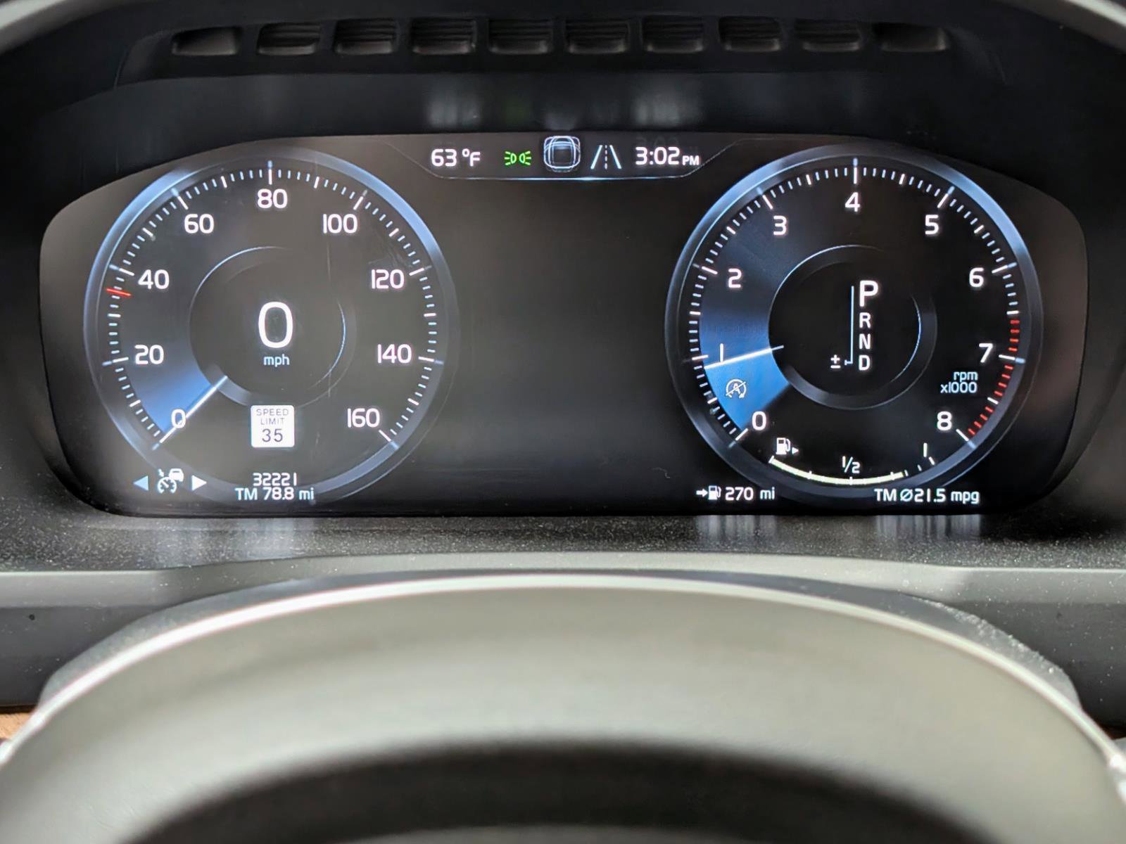 Used 2022 Volvo XC90 T6 Momentum w/ Advanced Package image 35