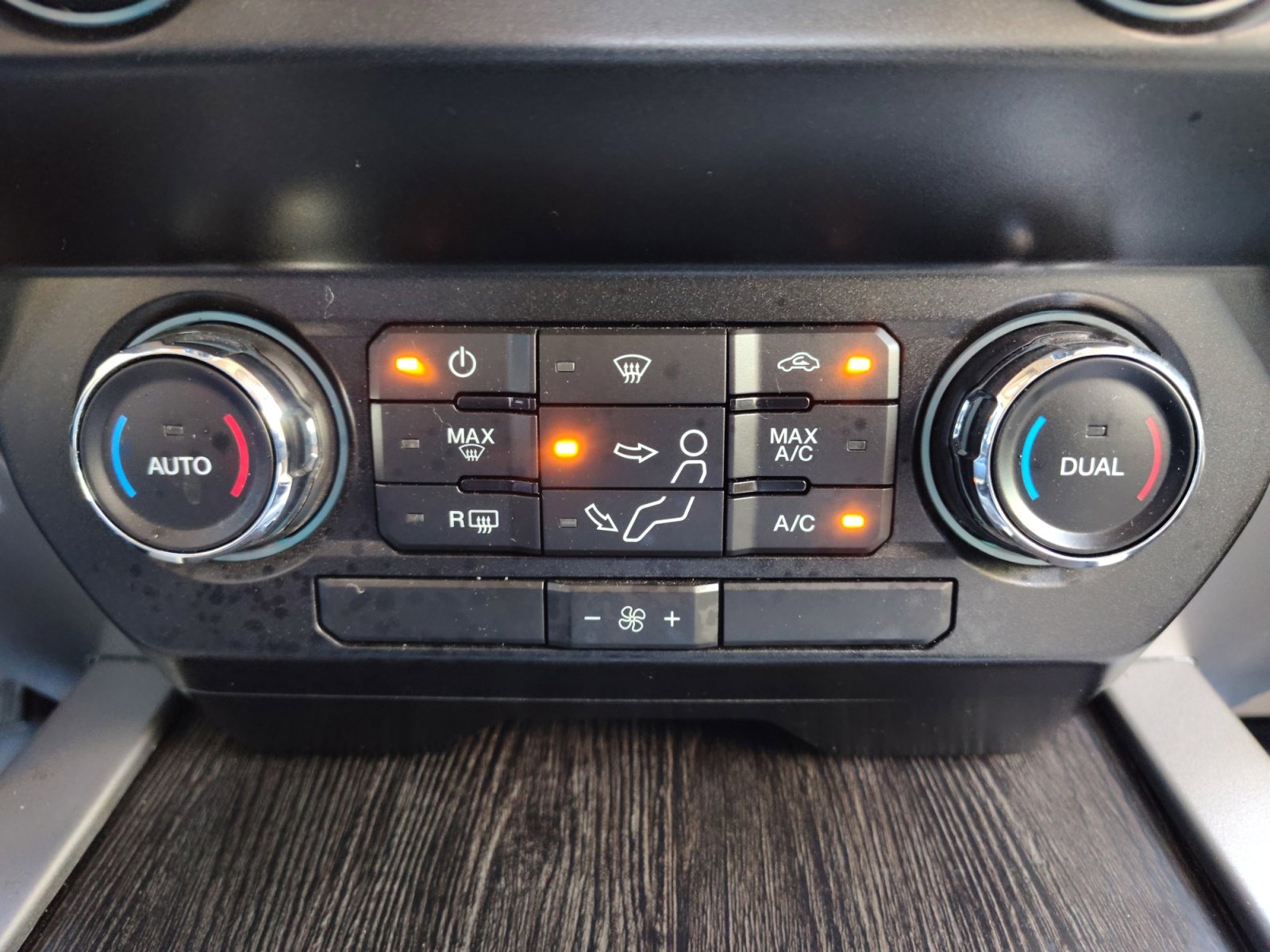 Used 2021 Ford F250 Lariat AWD/4WD image 20