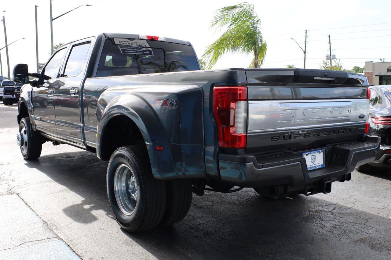 Used 2019 Ford F350 Platinum w/ Platinum Ultimate Package AWD/4WD image 3