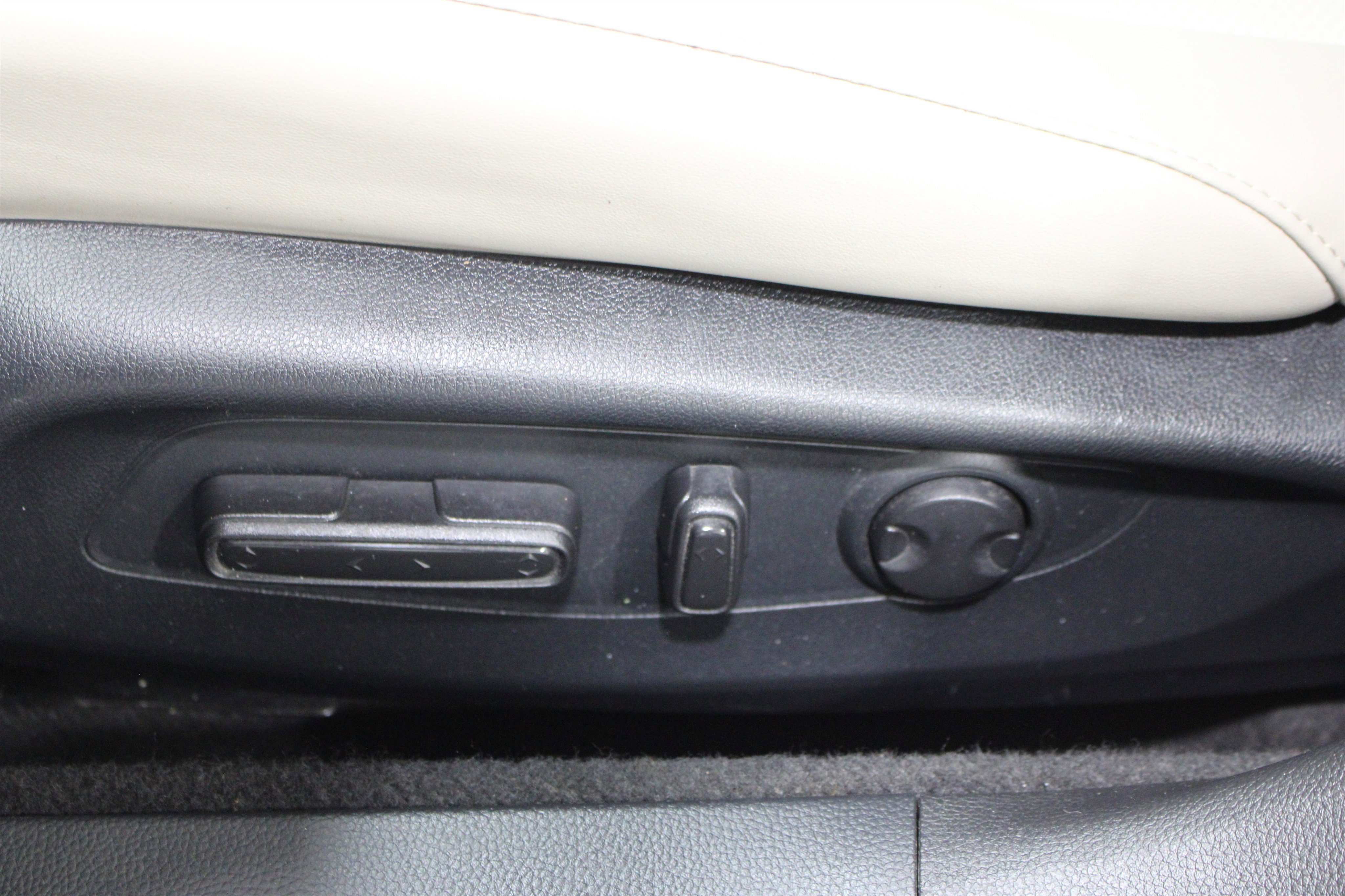 Used 2024 Honda Accord Touring image 5