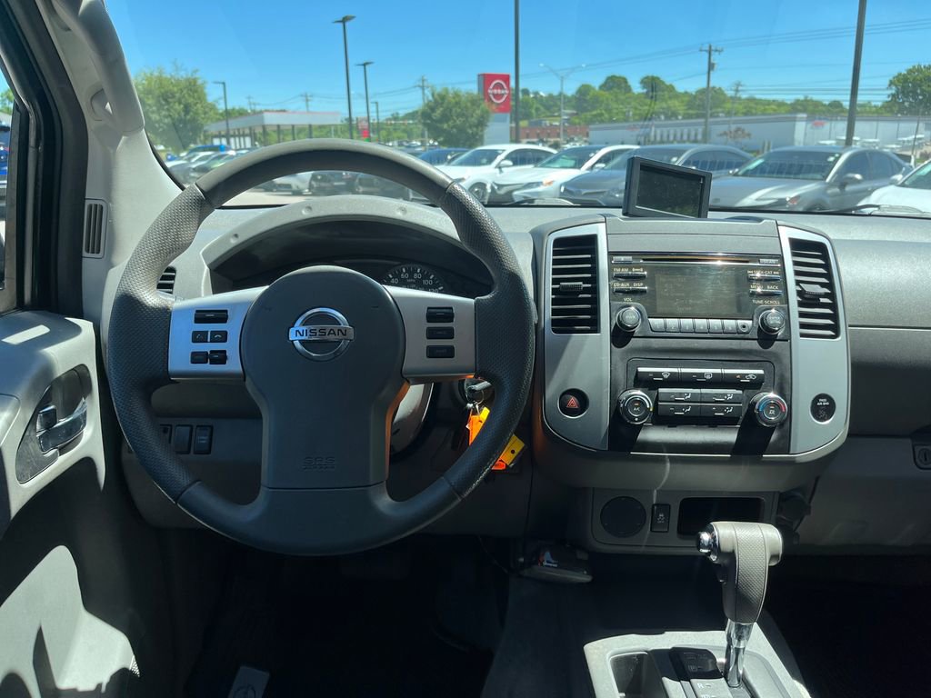 Used 2013 Nissan Frontier SV RWD image 23