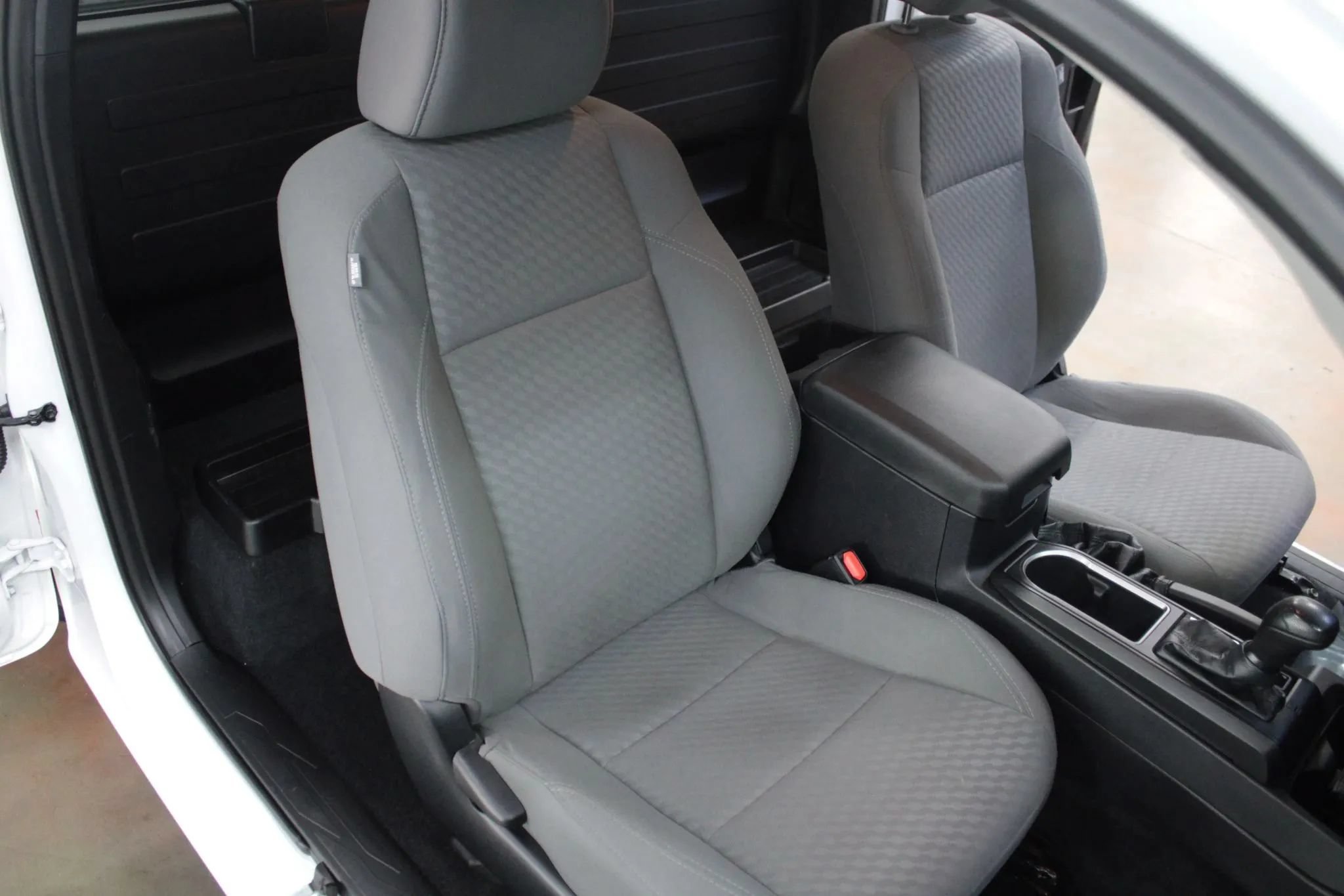 Used 2023 Toyota Tacoma SR RWD image 8