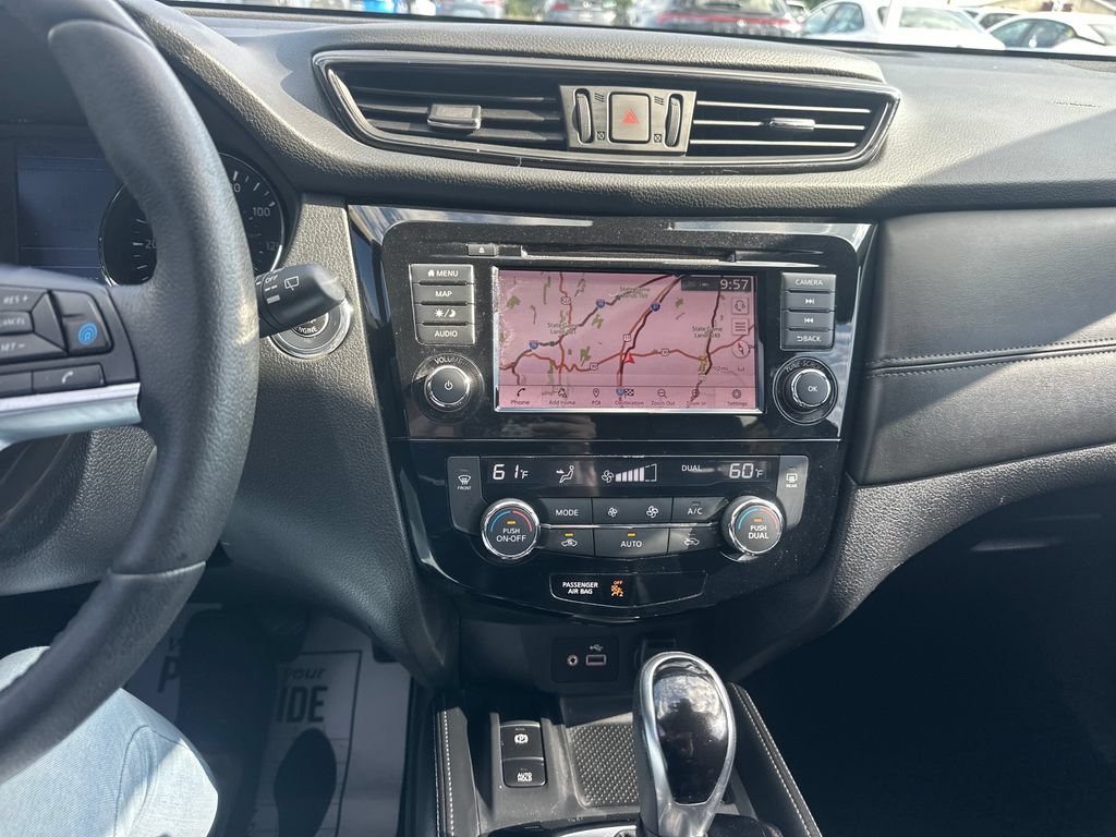 Used 2020 Nissan Rogue SL w/ Premium Package AWD/4WD image 22