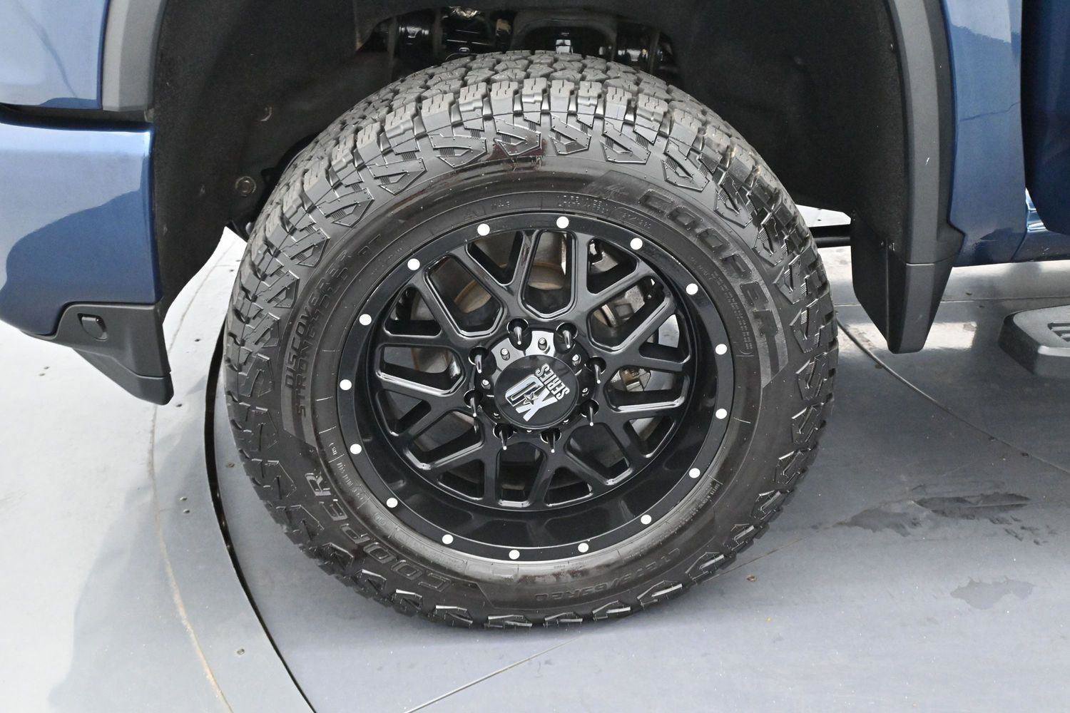 Used 2020 Chevrolet Silverado 3500 High Country AWD/4WD image 37