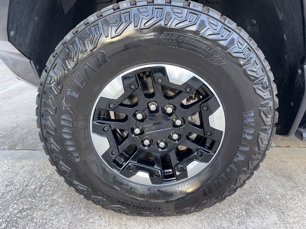 Used 2024 GMC Hummer EV 3X w/ Extreme Off-Road Package AWD/4WD image 56