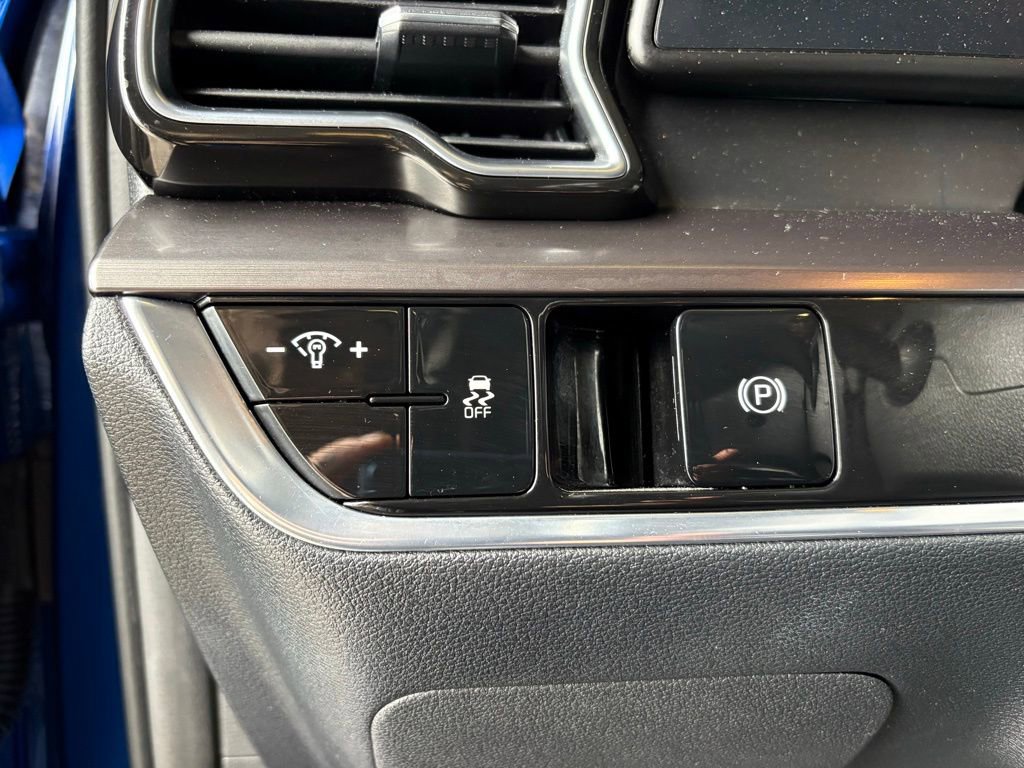 Used 2023 Kia Sportage EX image 20