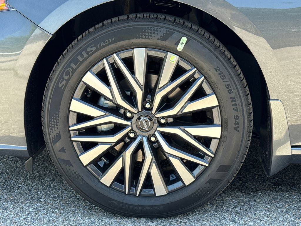 New 2026 Nissan Altima 2.5 SV FWD image 5