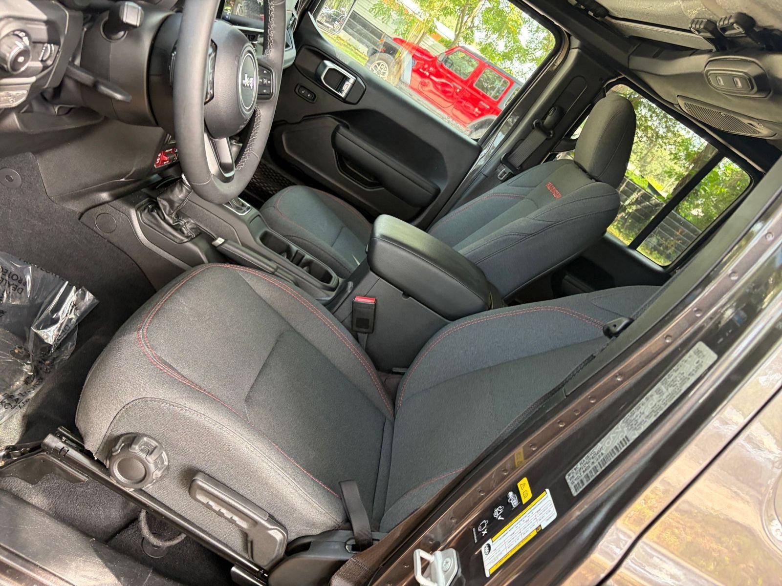 Used 2026 Jeep Wrangler Unlimited Rubicon AWD/4WD image 30