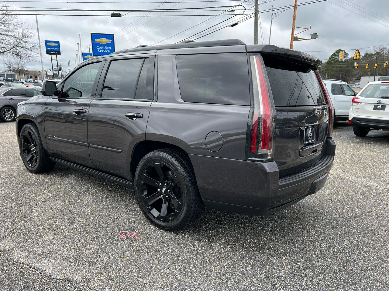 Used 2018 Cadillac Escalade Platinum image 17