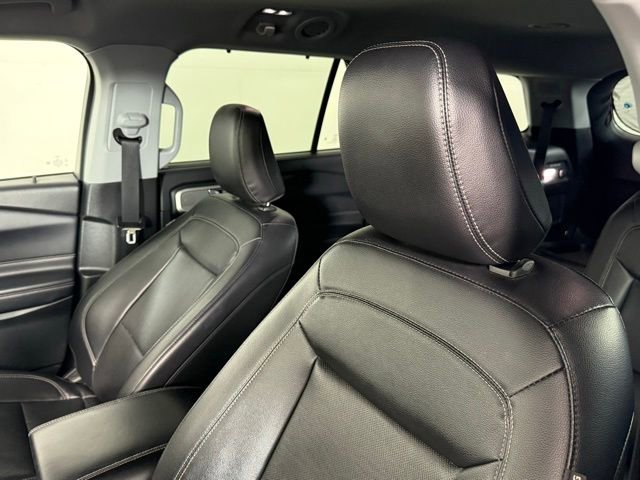 Used 2021 Ford Explorer Limited w/ Equipment Group 301A RWD image 6