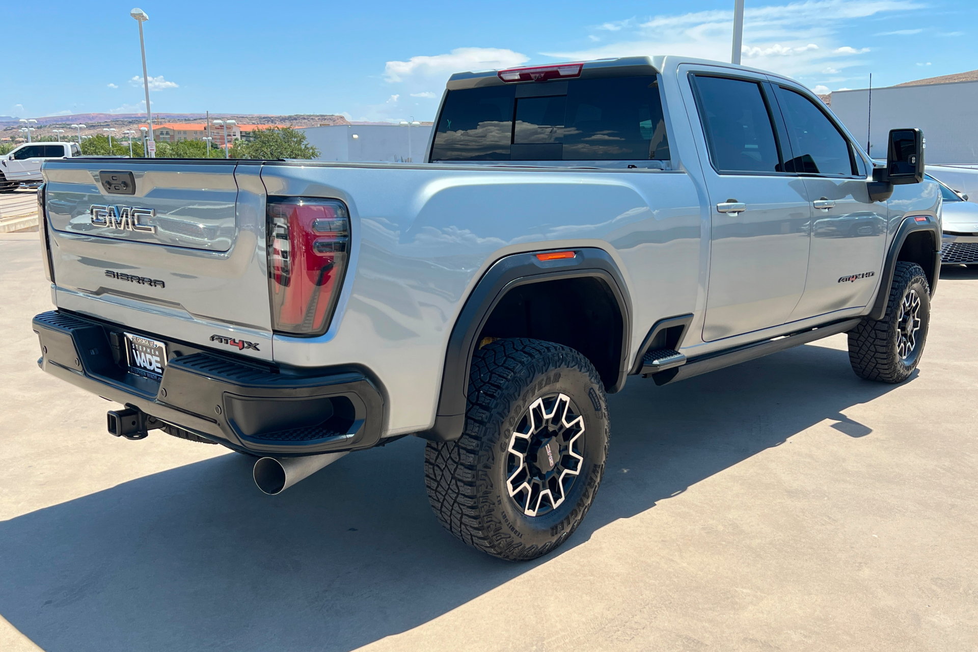 Used 2026 GMC Sierra 2500 AT4X AWD/4WD image 6