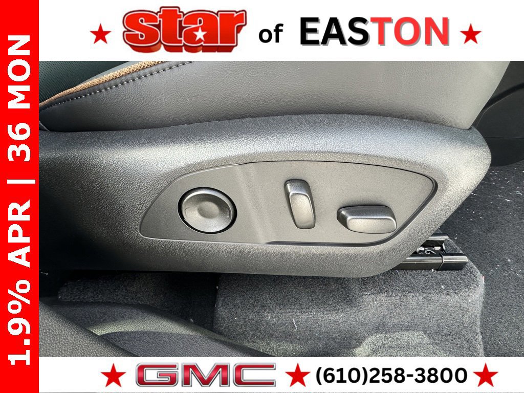 New 2026 GMC Acadia AT4 w/ Luxury Package image 12