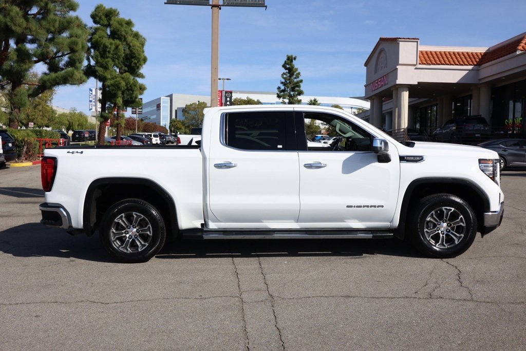 Used 2024 GMC Sierra 1500 SLT image 3