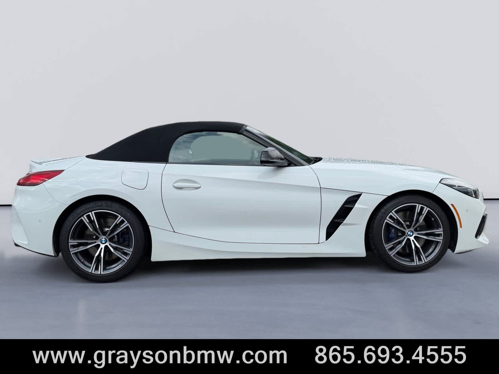 Used 2026 BMW Z4 M40i RWD image 2