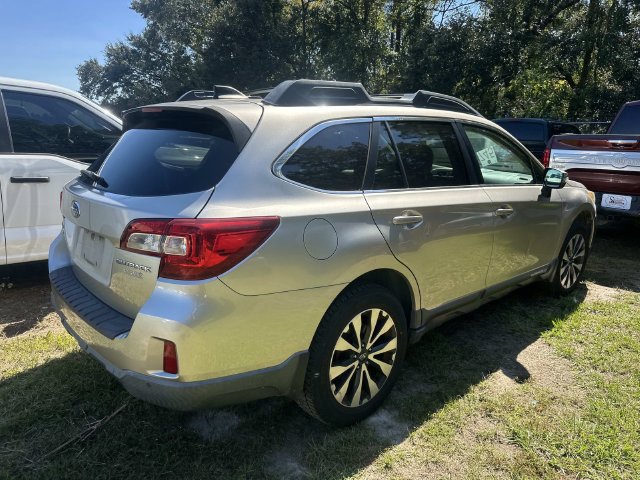 Used 2017 Subaru Outback 2.5i Limited AWD/4WD image 8