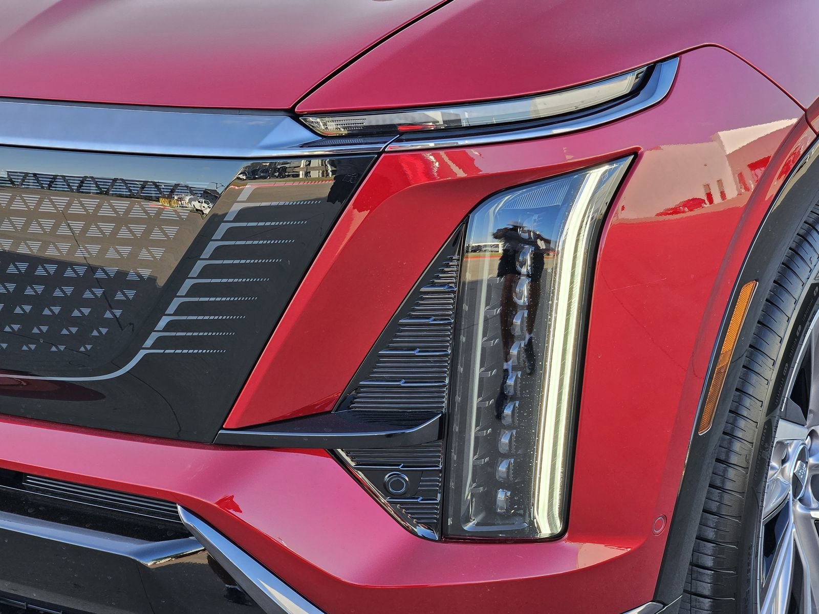 New 2026 Cadillac Vistiq Sport image 9