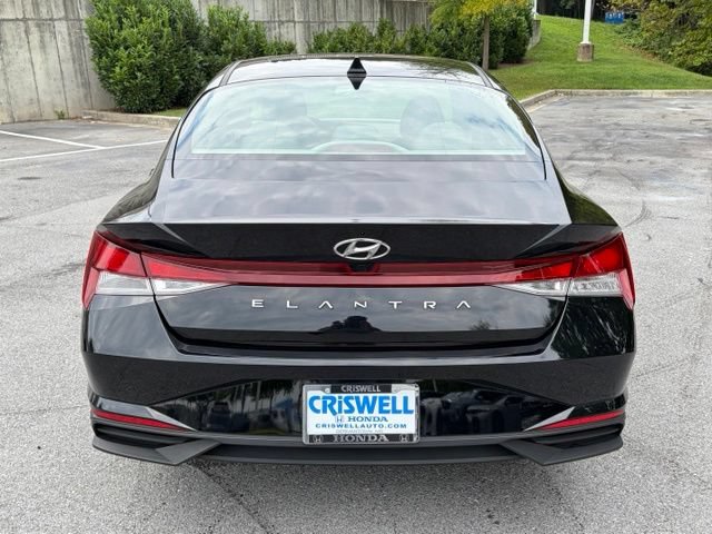 Used 2023 Hyundai Elantra SEL w/ Cargo Package FWD image 6
