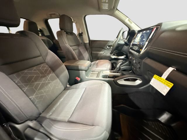 Used 2025 Nissan Frontier SV image 26