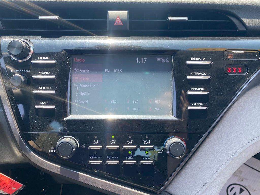 Used 2019 Toyota Camry LE FWD image 23