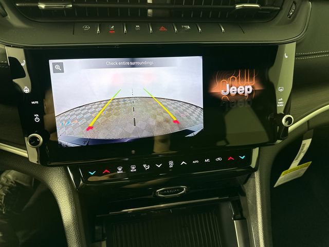 New 2026 Jeep Grand Cherokee Altitude AWD/4WD image 30