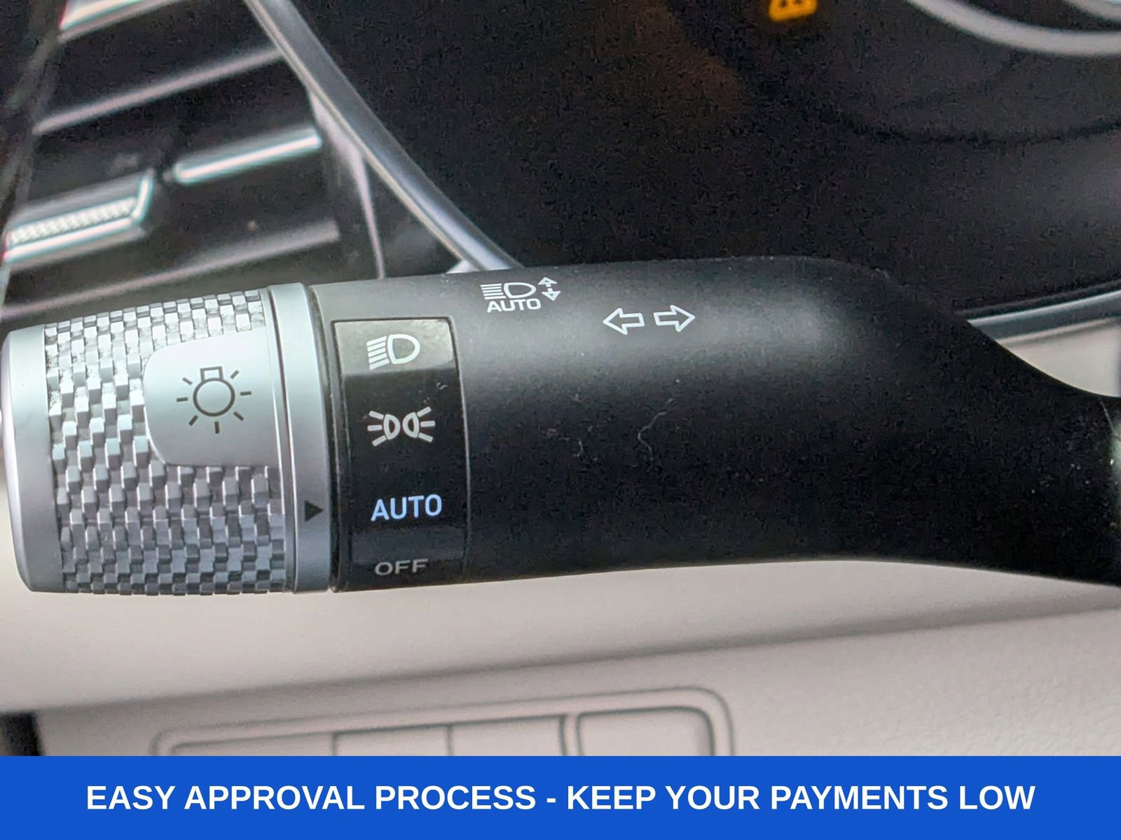 Used 2024 Genesis G70 2.5T image 34