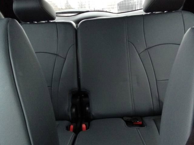 Used 2024 Buick Enclave Essence w/ Experience Buick Package image 8