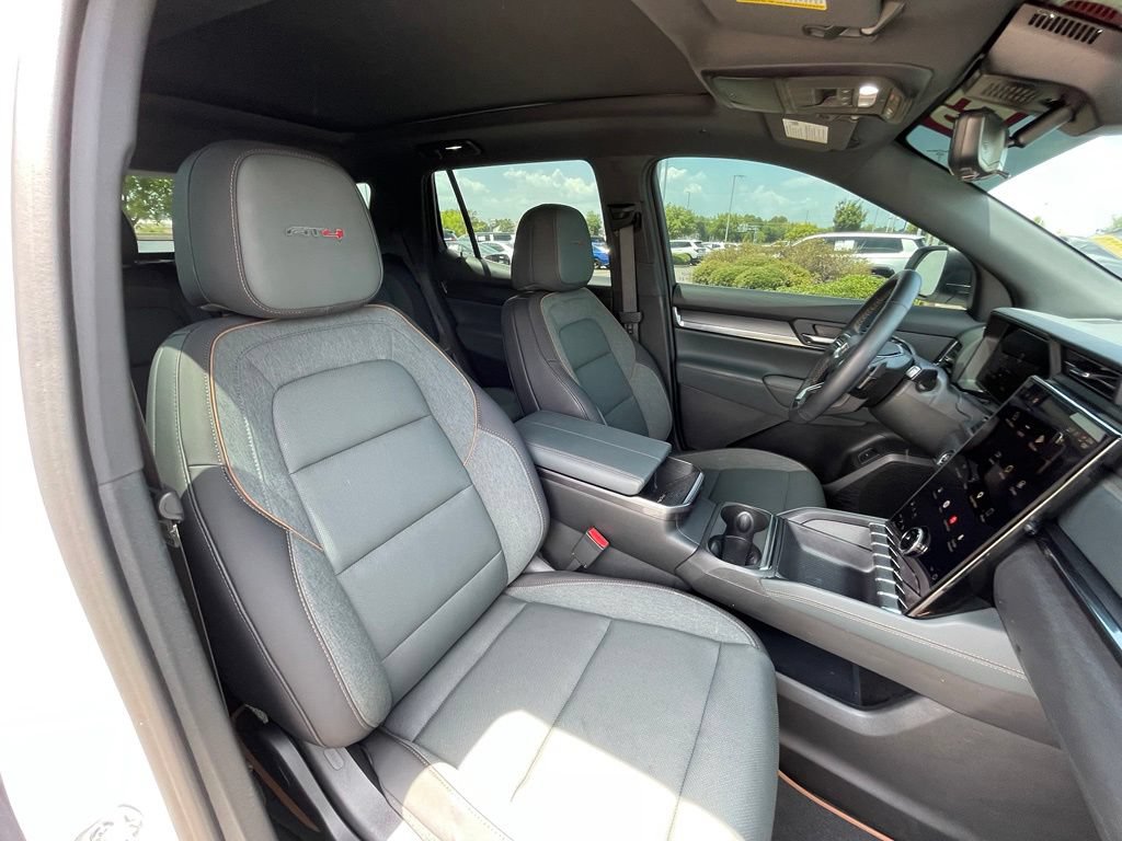 Used 2026 GMC Terrain AT4 w/ Technology Package II AWD/4WD image 29