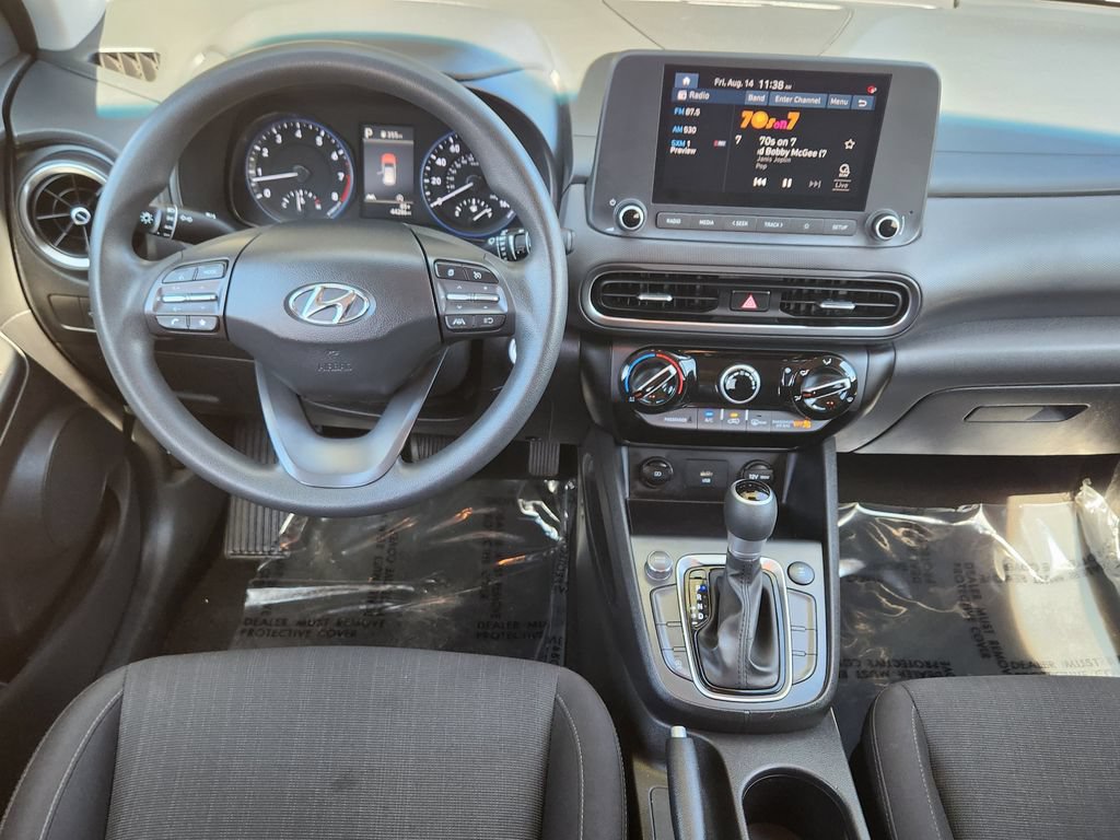 Used 2023 Hyundai Kona SEL AWD/4WD image 3